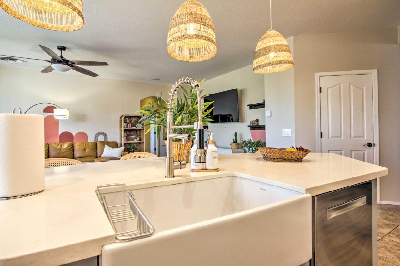Family-Friendly Goodyear Home With Private Pool المظهر الخارجي الصورة